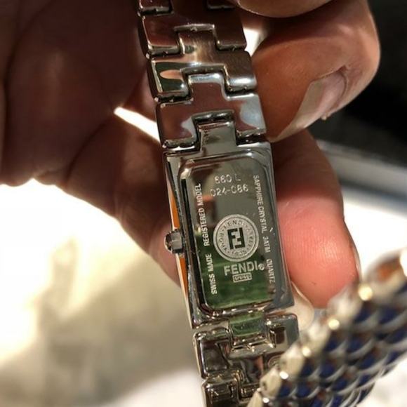 Fendi watch - Picture 7 of 10